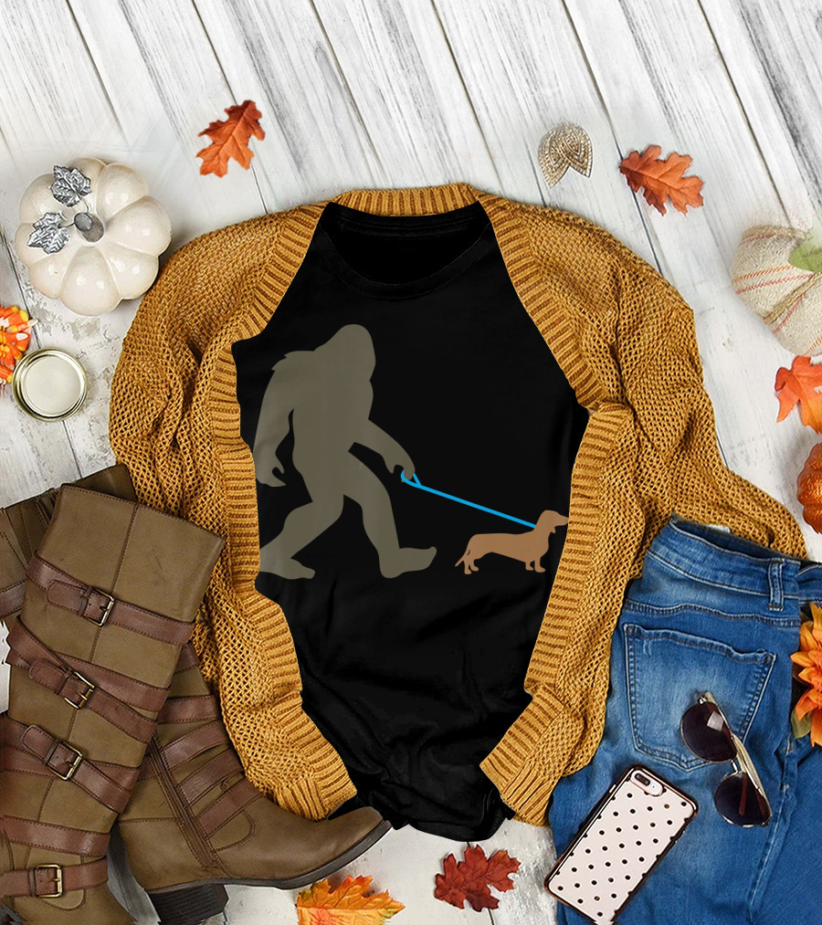 Bigfoot Walking Dachshund Sasquatch Doxie Do Pooch Stroll T-Shirt