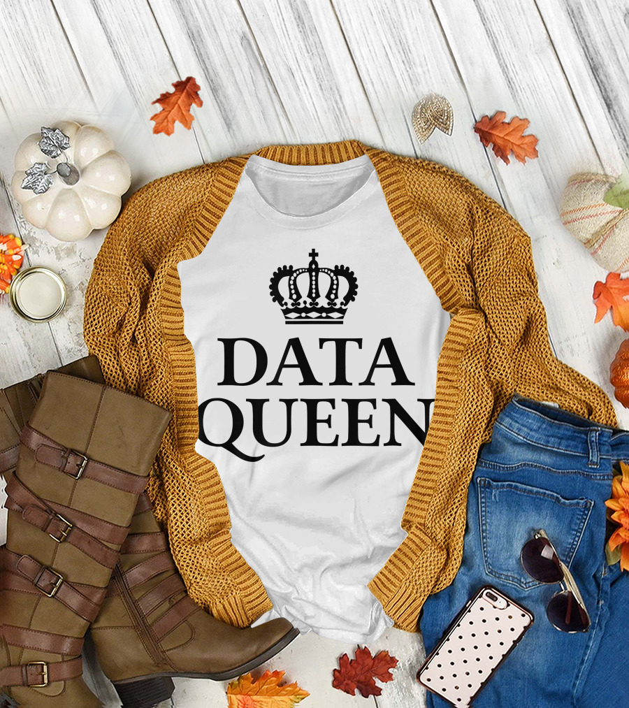 Data Queen Science Crown Software T-Shirt