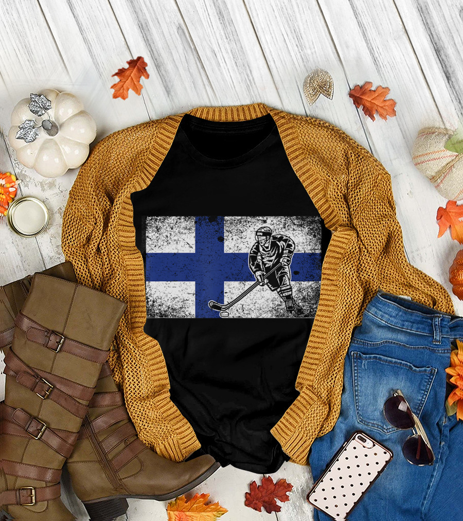 Finnish Hockey Player Suomi Ice Hockey Grunge Finland Flag T-Shirt