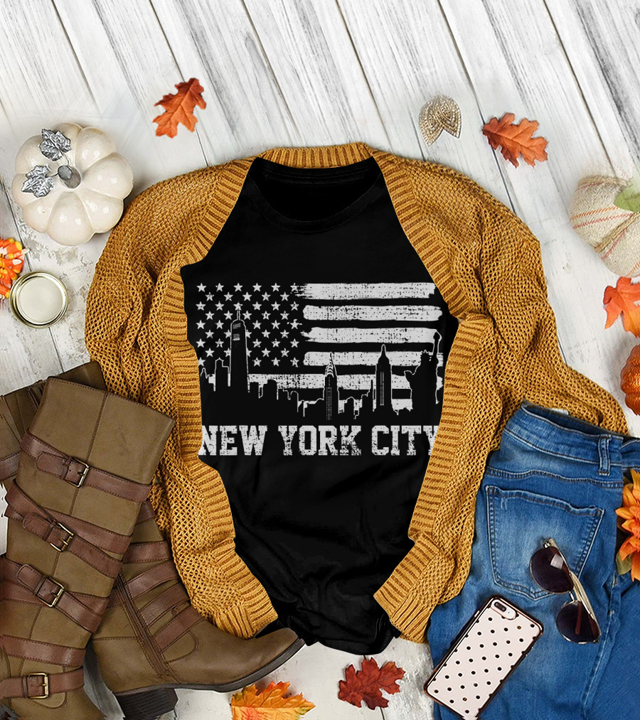 Vintage New York City Skyline American Flag NYC Big Appl T-Shirt
