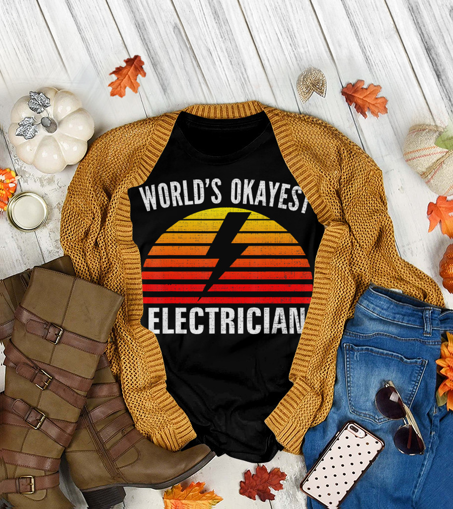 World's Okayest Electrician Retro Vintage Lightning Bolt Sun Stripes T-Shirt