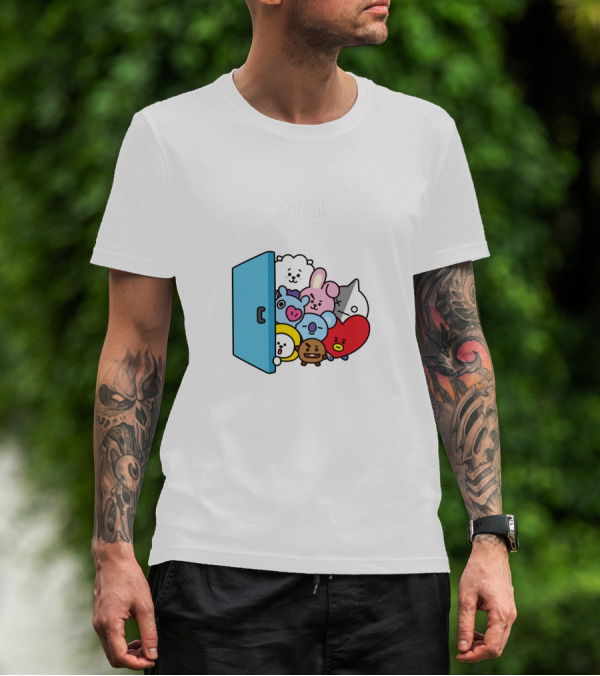 BT21 Characters Behind Door Icons T-Shirt