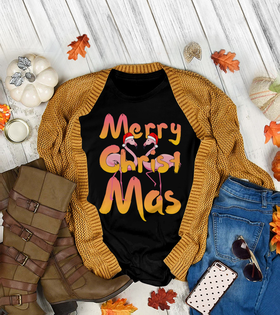 Merry Christmas Flamingo Santa Hats Holiday Fun T-Shirt