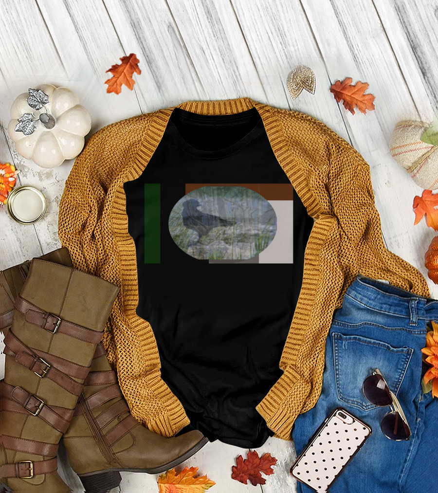 Crow Beach Nature Scene with Abstract Geometric Overlay T-Shirt