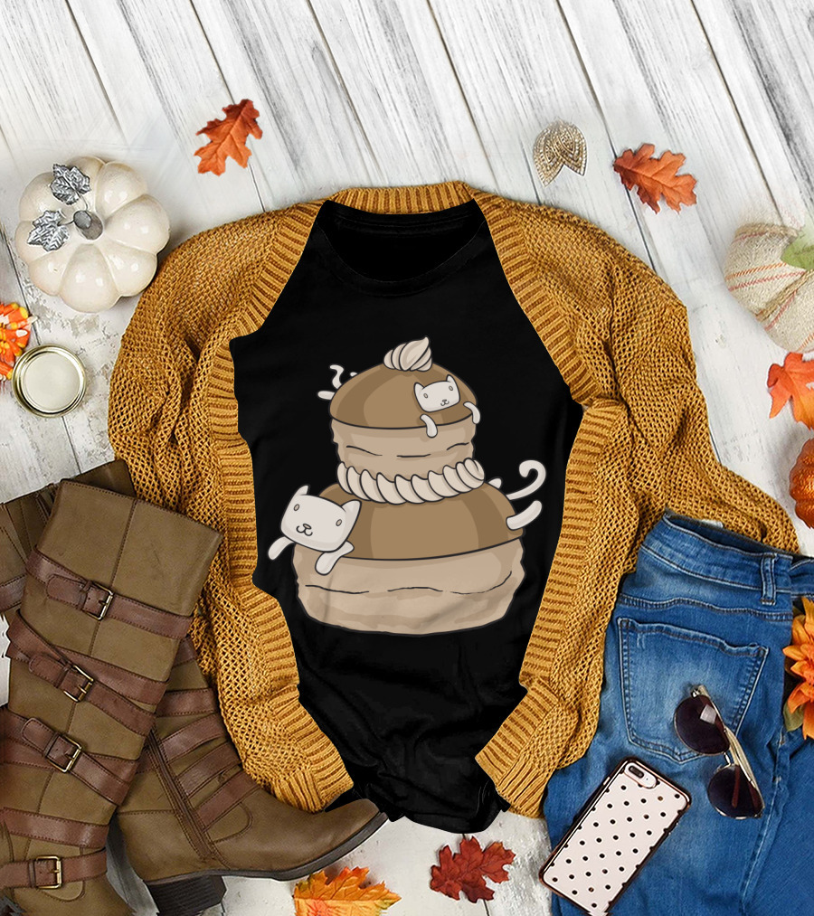 Religieuse Kitties French Pastry Cats Dessert-Themed Cuteness T-Shirt