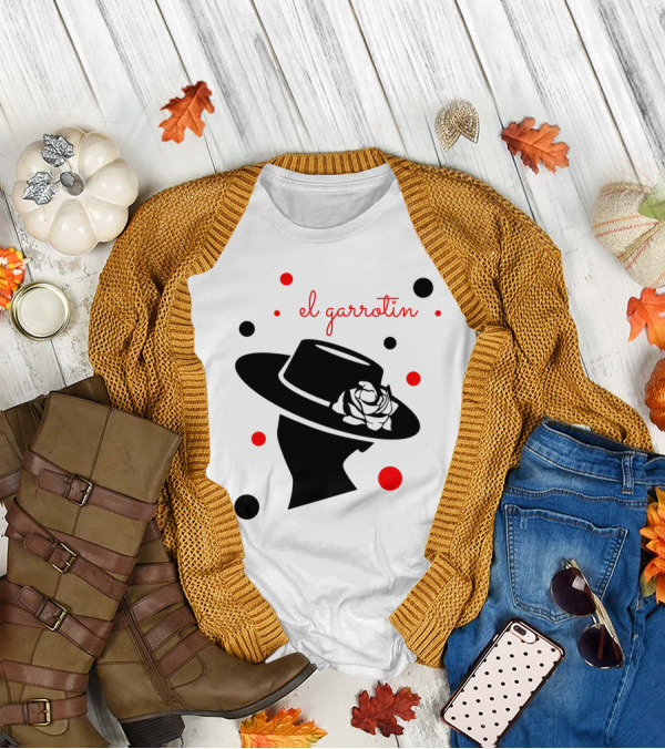 El Garrotín Black Silhouette With Red Accents And Hat Rose T-Shirt