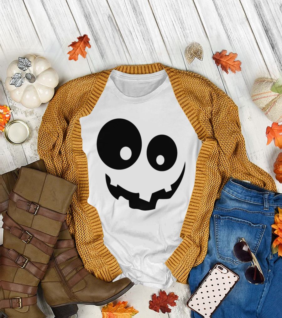 Dark Minimalist Smile Pumpkin Face Halloween T-Shirt