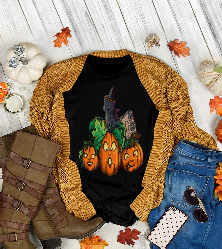 Halloween Cat Witch Hat Pumpkins Book High Quality T-Shirt