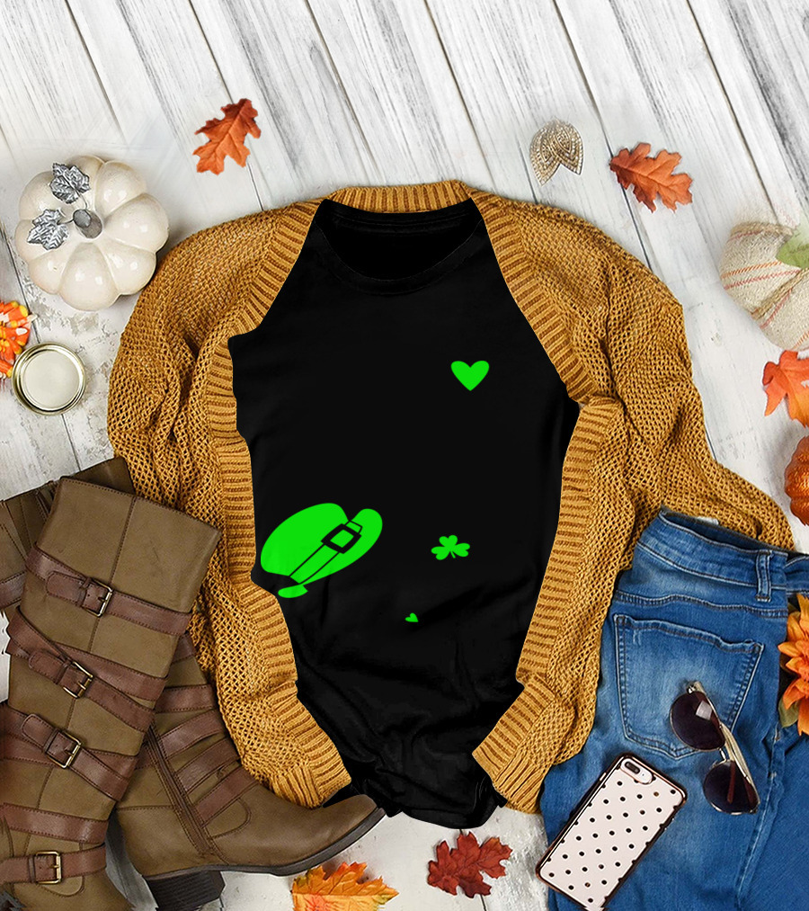 Gladditudes St. Patrick's Skeleton Maternity with Green Heart and Hat T-Shirt