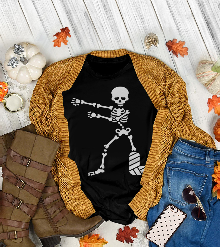 Broken Leg Plaster Floss Dance Flossing Skeleton T-Shirt