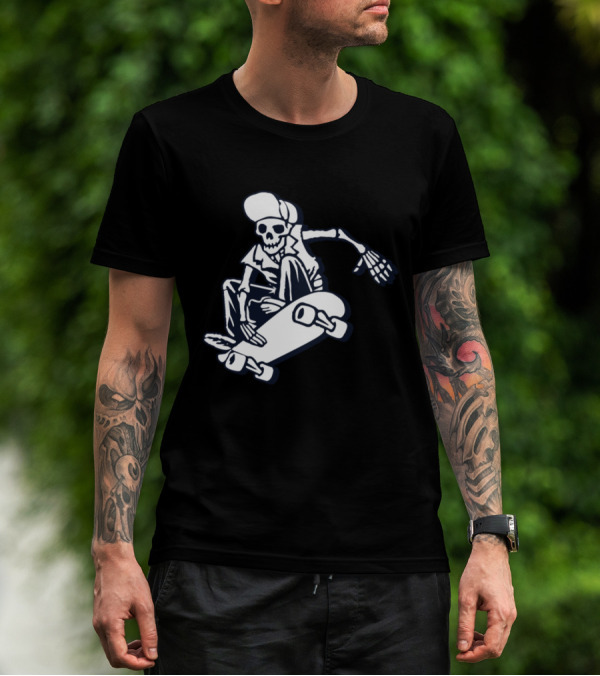 Skateboard Skeleton Cap Cool Tricks Trendy Skater T-Shirt
