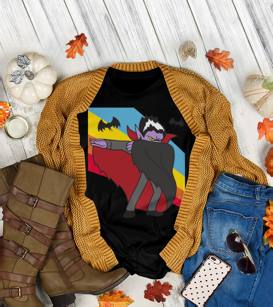 Retro Vintage Dabbing Vampire Halloween Monster with Bat T-Shirt