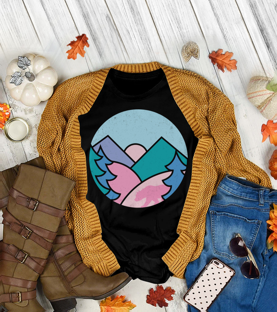 Circle Bear Mountain Landscape with Pink T-Shirt