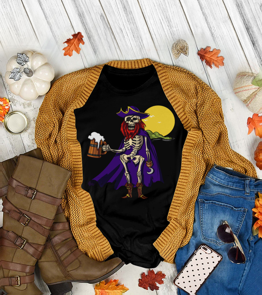 Skeleton Pirate Beer Drinking Halloween Moon Party T-Shirt