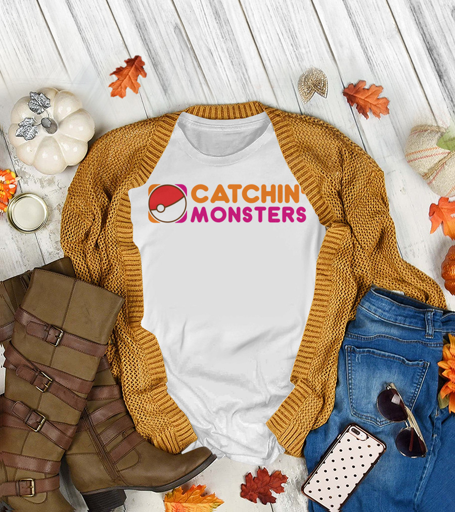 CATCHIN' MONSTERS Poké Ball T-Shirt