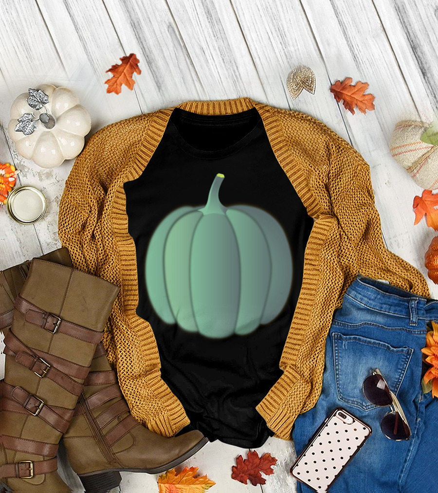Emerald Glow Crown Pumpkin Radiating Elegance T-Shirt