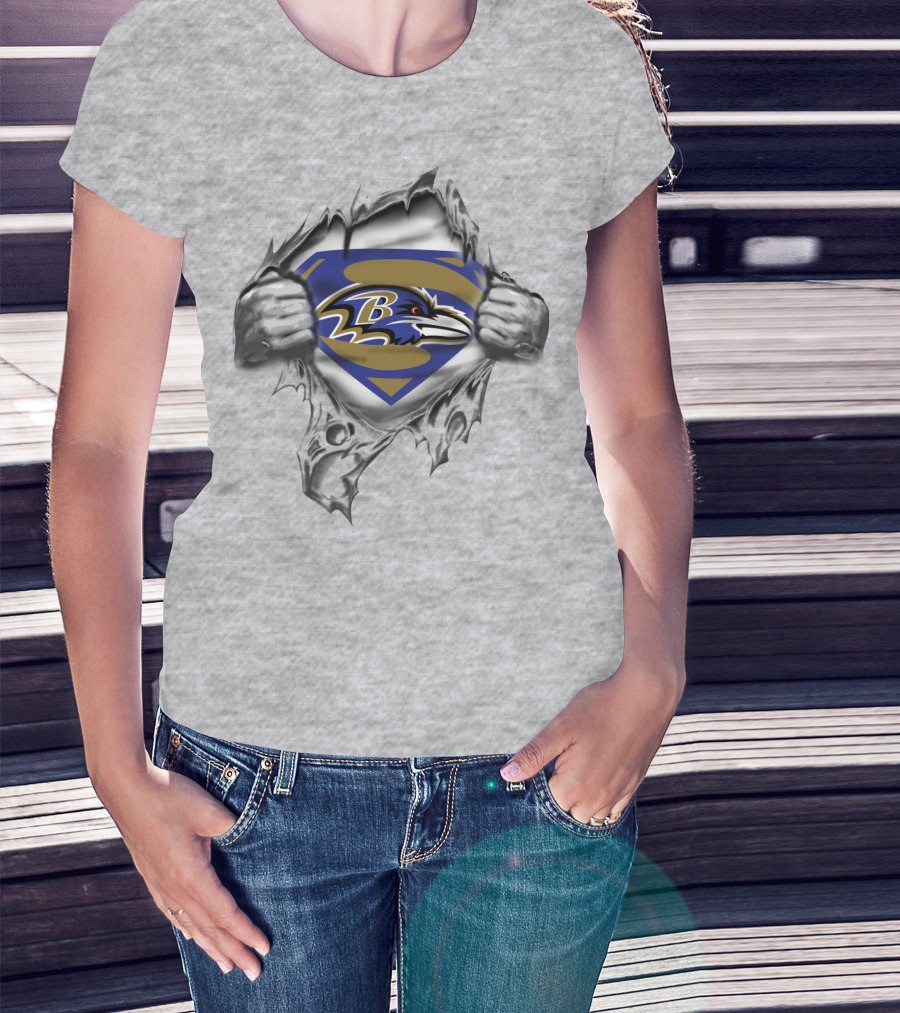 Baltimore Ravens Superman Logo Peeling Banner T-Shirt