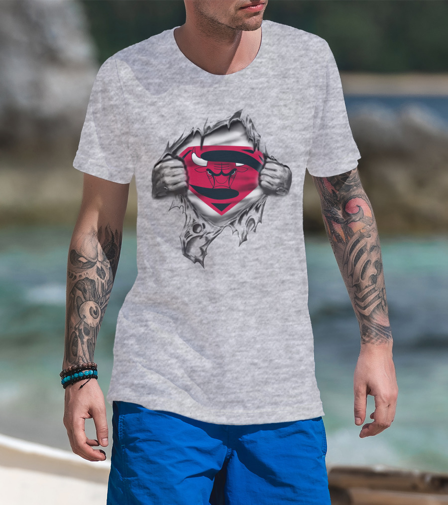 Superman Chicago Bulls Logo Mashup On Ripped Gray T-Shirt