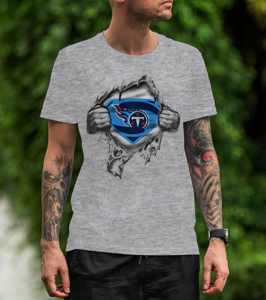 Superman Tennessee Titans Logo Fan Gear T-Shirt