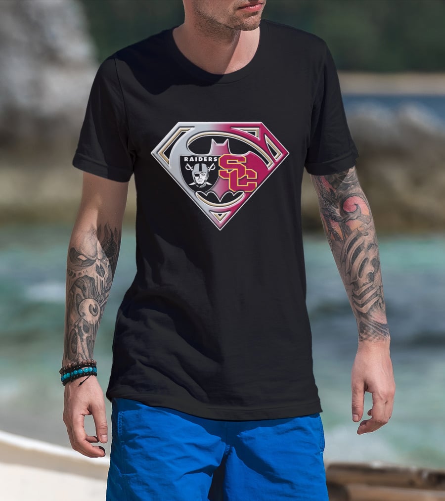 Raiders Sc Batman Superman Mashup Bat 099 T-Shirt