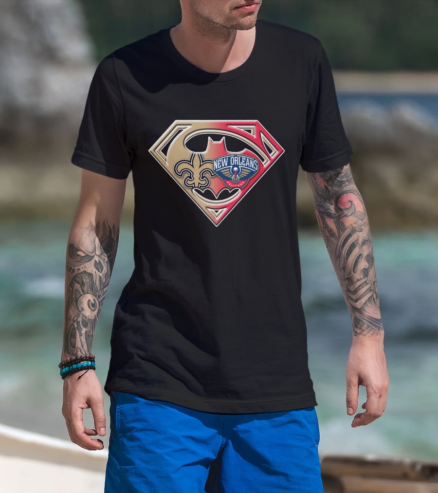 New Orleans Pelicans Saints Superman Batman Fleur De Lis Logo Bat 109 T-Shirt