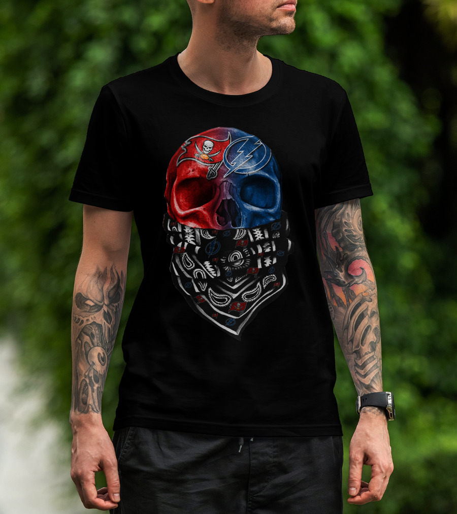 Buccaneers And Lightning Skull Bandana T-Shirt