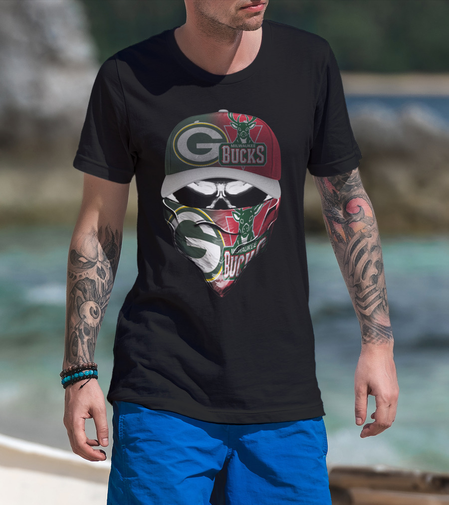 Green Bay Packers Milwaukee Bucks Skum T-Shirt