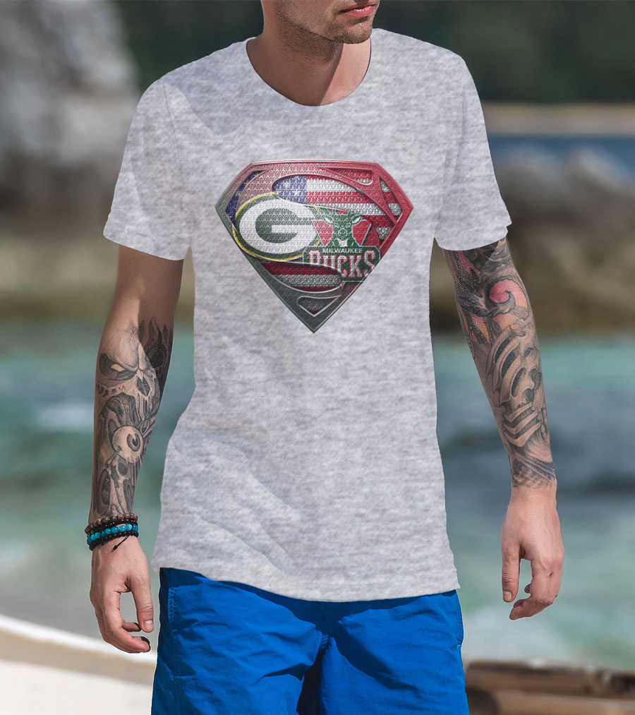 Green Bay Milwaukee Bucks Superman American Flag T-Shirt