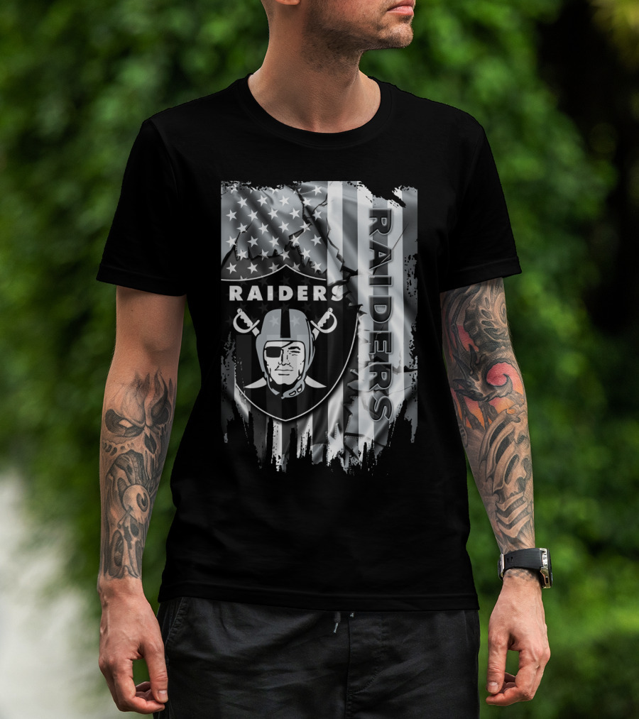 Raiders Nfl Logo With Black And White American Flag T-Shirt