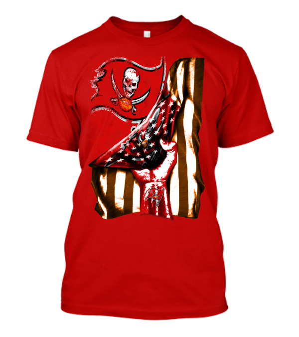 Tampa Bay Buccaneers Skull Flag And Hand With Stars And Stripes T-Shirt