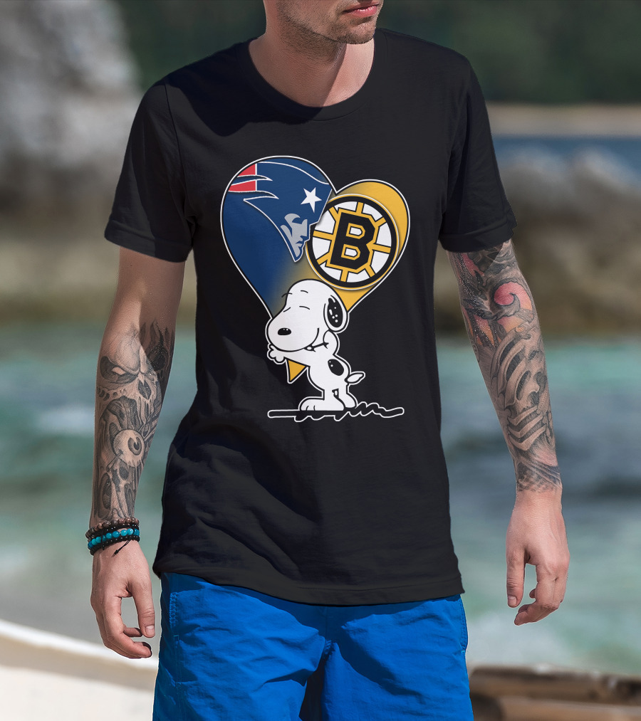 Patriots Bruins Snoopy Heart Hug T-Shirt