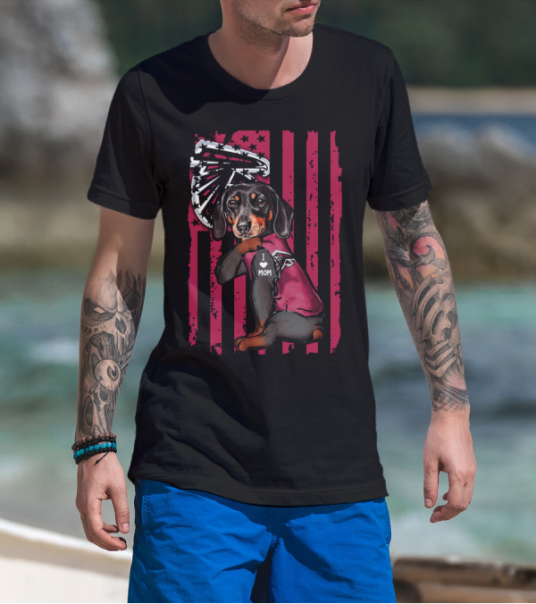 Dachshund I Love Mom Atlanta Falcons Fan Background T-Shirt