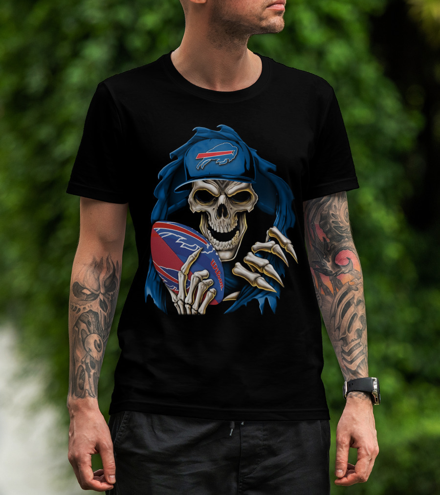 Buffalo Bills Skull Holding Football T-Shirt