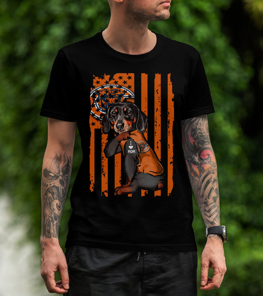 Dachshund Chicago Bears I Love Mom T-Shirt