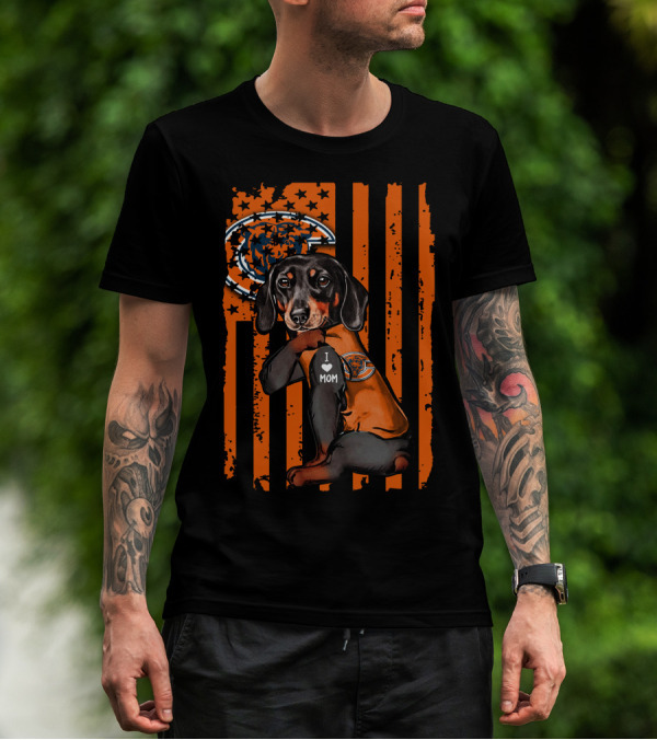 Dachshund Chicago Bears I Love Mom T-Shirt