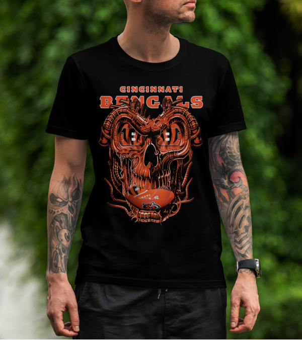 CINCINNATI BENGALS Dragon Skull Football T-Shirt