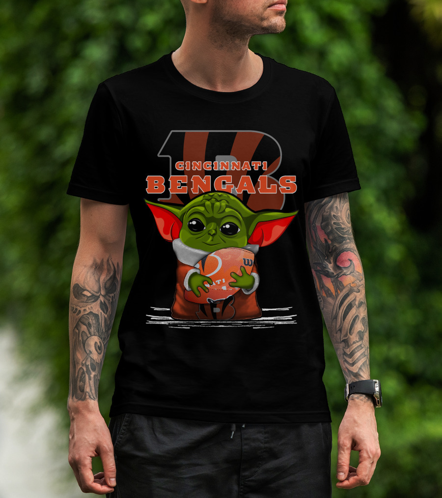 Cincinnati Bengals Yoda With Football T-Shirt