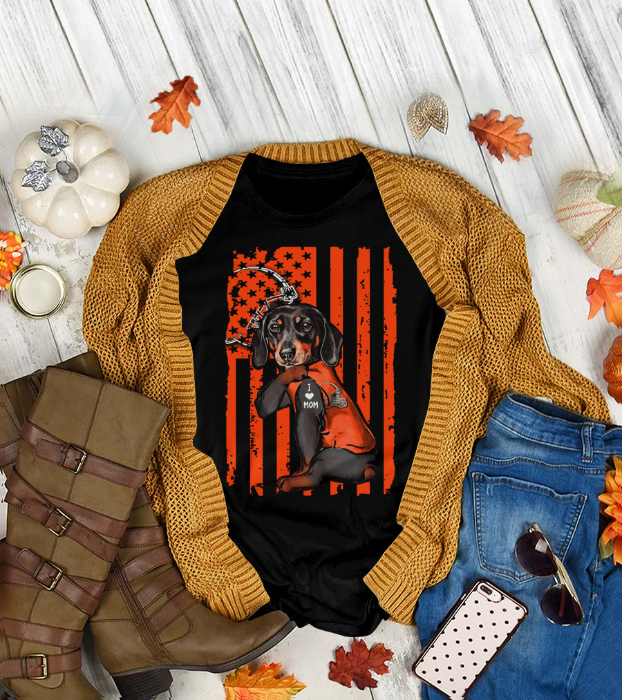 Dachshund I Love Mom Cleveland Browns Pawprint and Helmet Icon Orange USA Flag T-Shirt