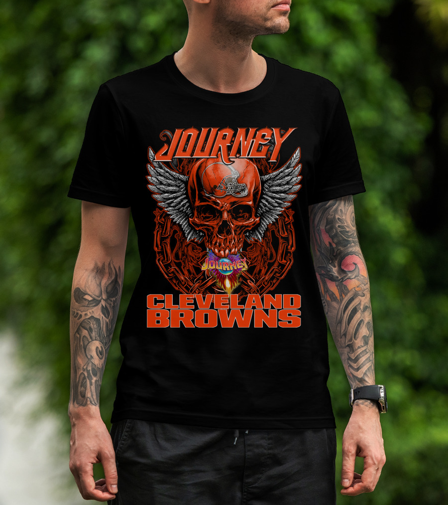 JOURNEY CLEVELAND BROWNS Winged Skull Helmet Flame Chains T-Shirt