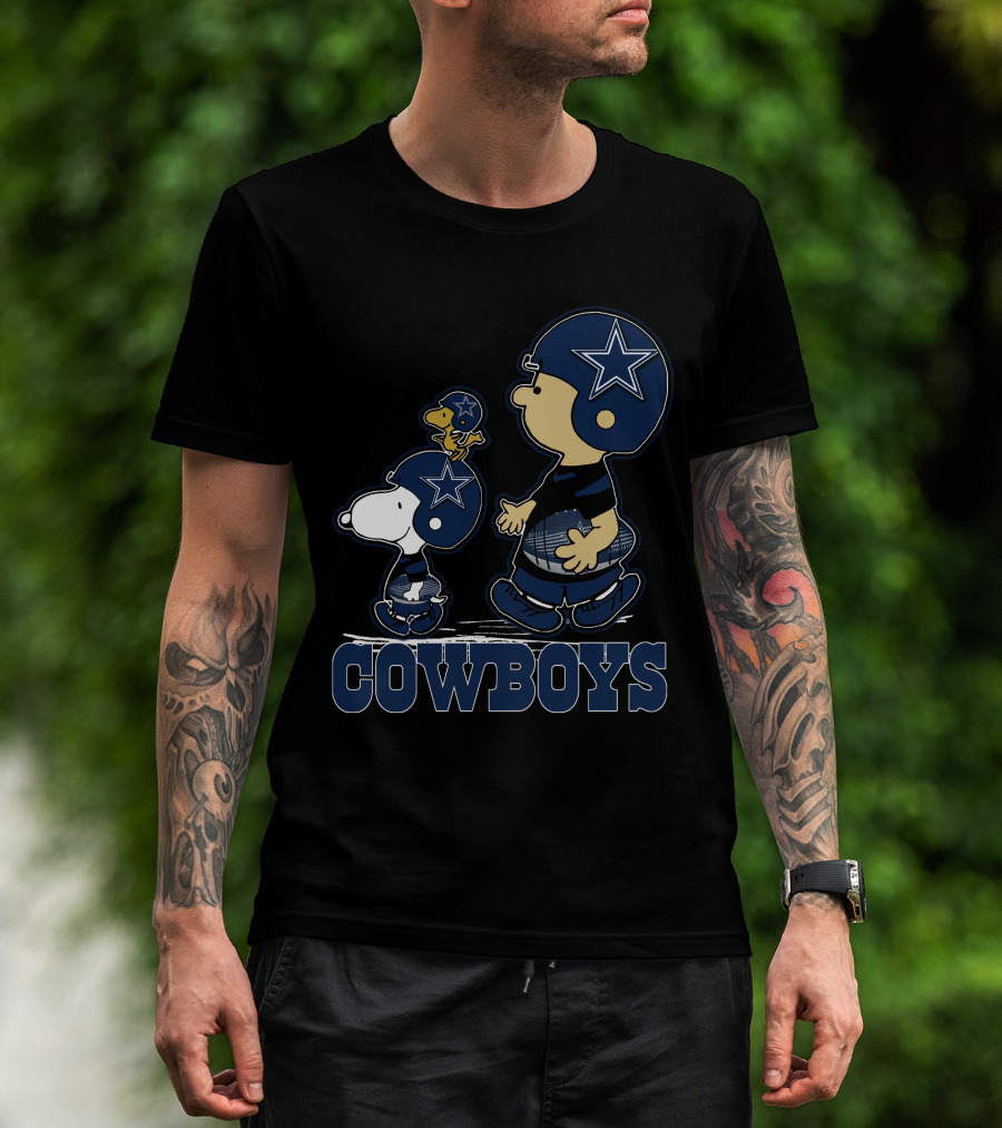 Snpfootball Dallas Cowboys Peanuts Characters Football Helmets T-Shirt