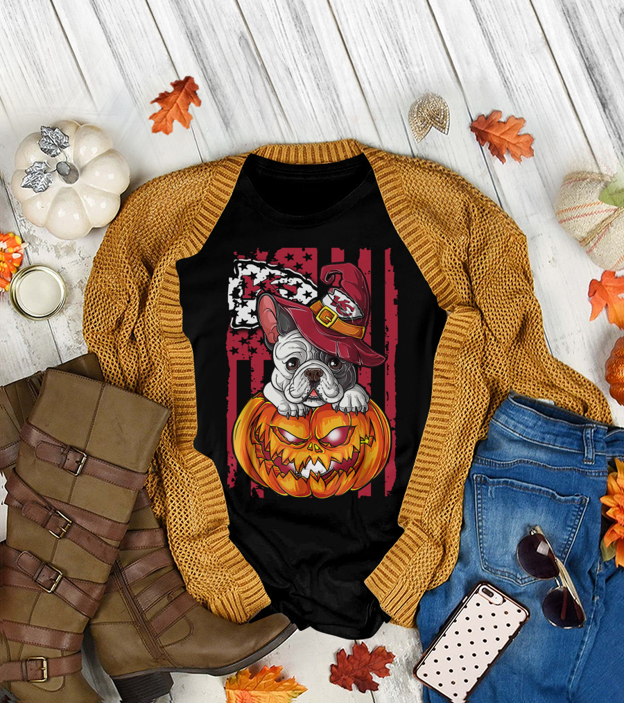 Hlw Bulldog Kansas City Chiefs Halloween Pumpkin Wizard Hat T-Shirt