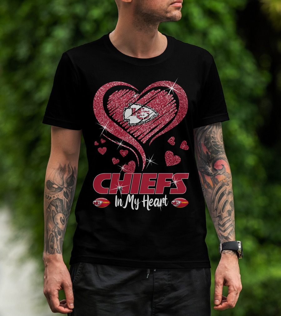Kansas City Chiefs Love Glitter Heart Sparkle T-Shirt