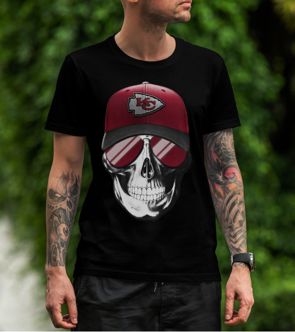Skull With Kansas City Chiefs Hat And Sunglasses T-Shirt