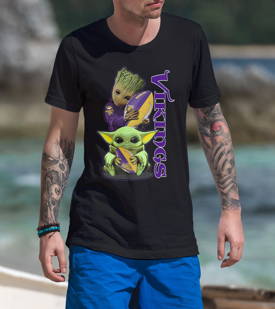 Grzd Minnesota Vikings Groot And Baby Yoda Football Fan T-Shirt