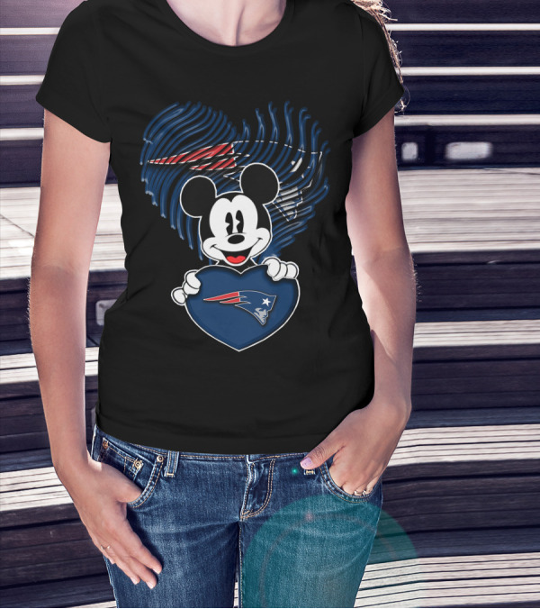 Mick Holding New England Patriots Heart With Fingerprint Background T-Shirt