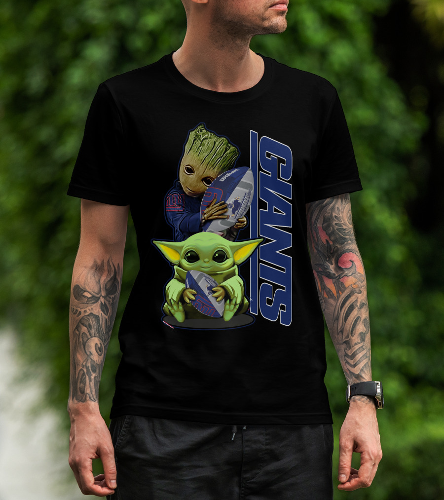 Grzd New York Giants Baby Groot And Grogu Football T-Shirt