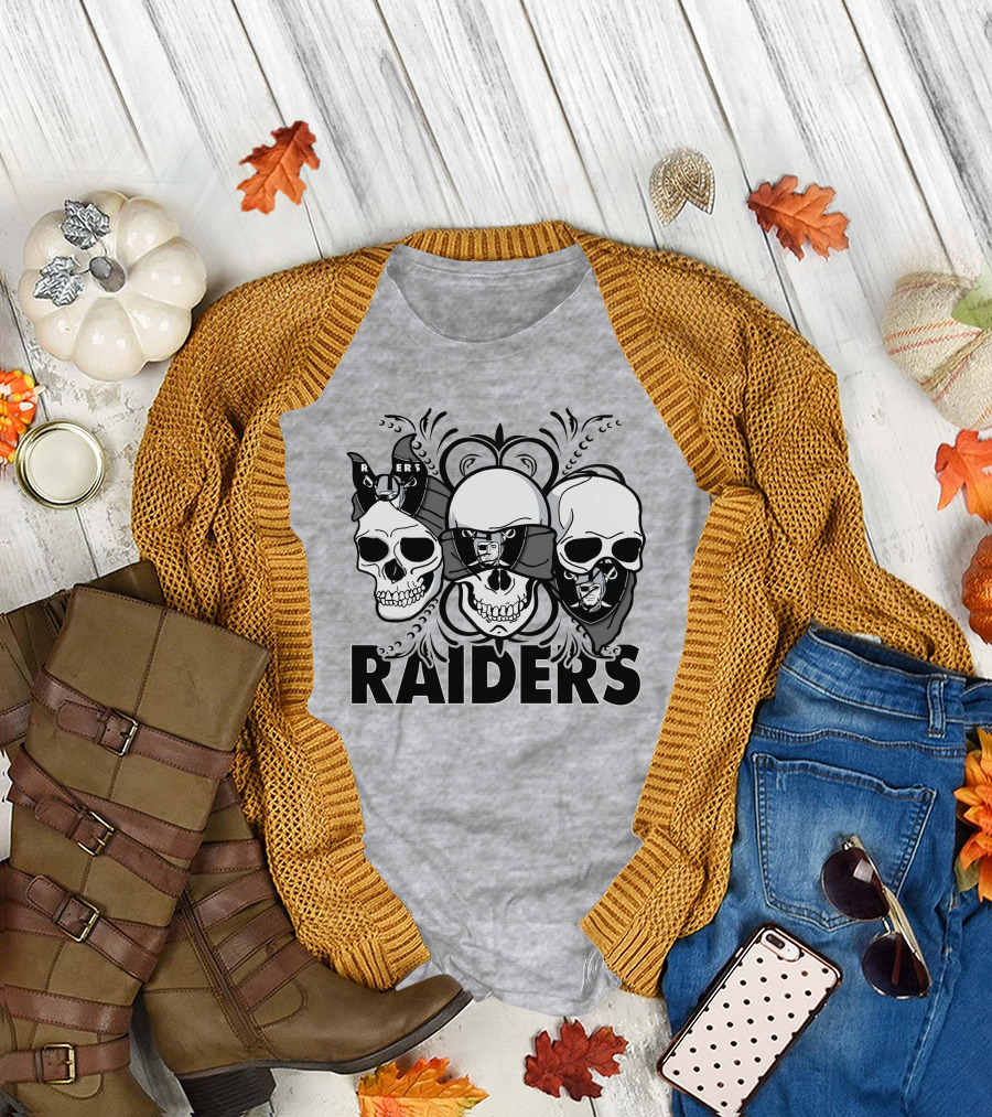 3 Skull Raiders T-Shirt