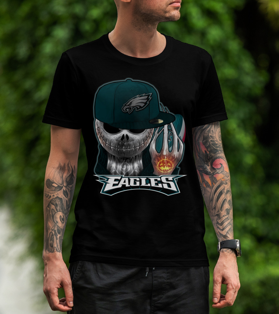 Jackskull Philadelphia Eagles Football Fan Skull Cap Halloween Pumpkin T-Shirt