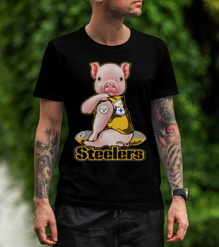 Steelers Pig With Football T-Shirt