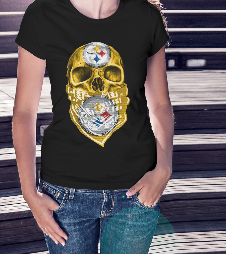Skull V5 Steelers Bandana Logo Football Fan Gear T-Shirt